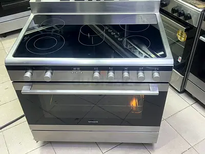 Siemens Electric Range with Oven