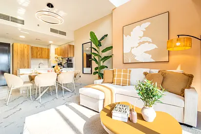 Duplex 3BR | Large Balcony | Canal view | Utilities included