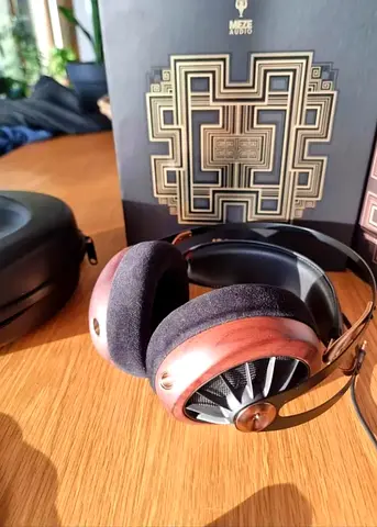 Meze 109 Pro Headphones – Perfect Condition – Full Set