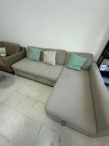 Bought at 1900 AED Modern L-Shaped Sofa with Cushions