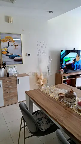 A FURNISHED ROOM AVAILABLE  IN A CLEAN  WELL MAINTAINED APARTMENT @ 2400 AED FOR MALE BACHELOR