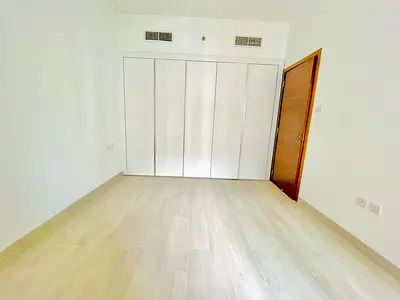 HOT OFFER 1 BEDROOM APARTMENT WITH 1 BATHROOM BUILT IN WADROBS INCLUDING KITCHEN APPLIANCES KIDS PLAY GROUND PARKING FREE