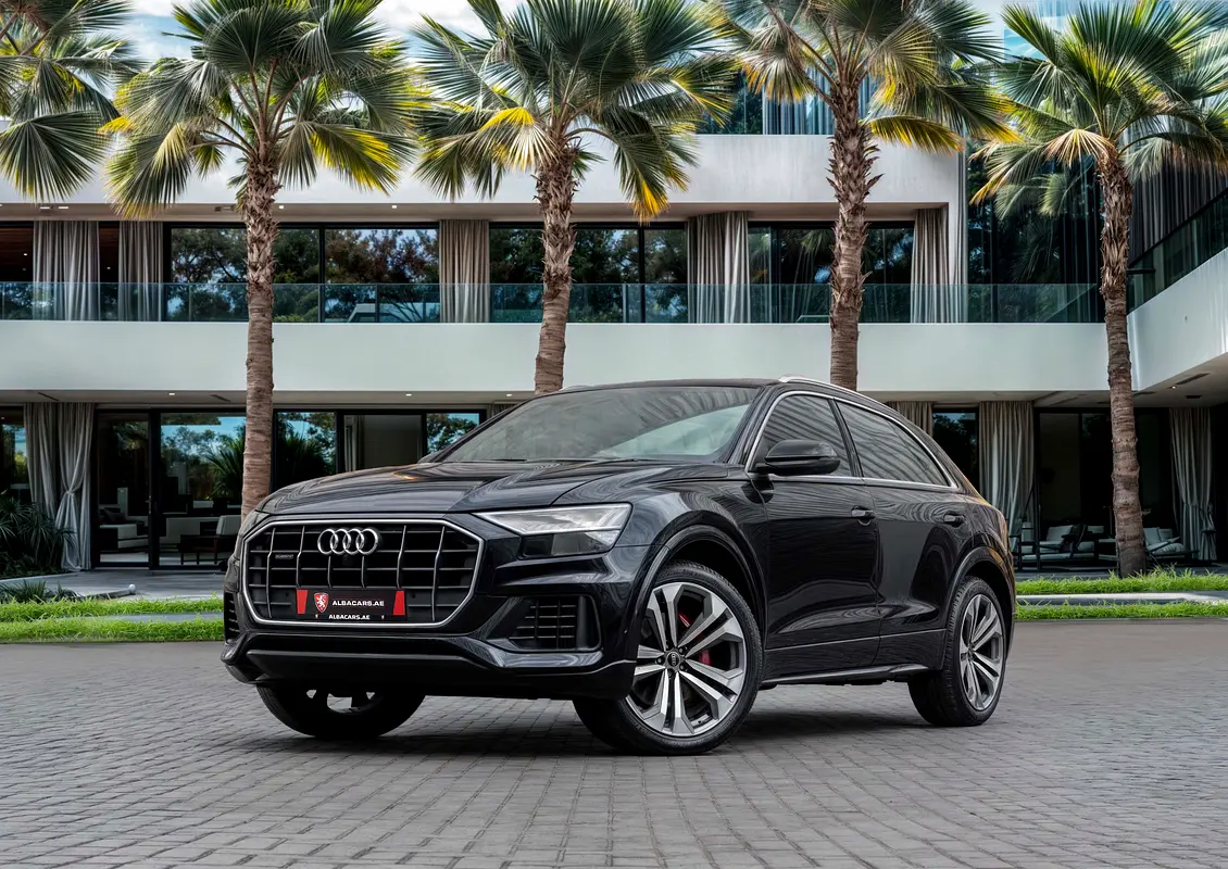 Audi Q8 2022 — photo 1 of 14