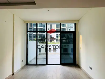 Elegant Apartment /Spacious with Balcony/Prime Location
