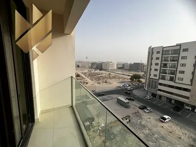 للايجار غرفتين وصاله | موقع استراتيجي وحيوي | تصميم عصري | تشطيب ممتاز | اطلاله جذابه | مساحه واسعه | باركينج ومسبح | تسهيلات دفعات | قرب الخدمات |