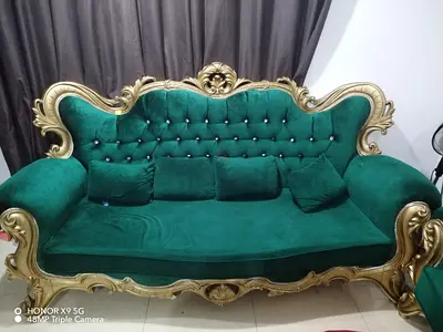 Green velvet baroque 3-seater sofa with carved gold frame