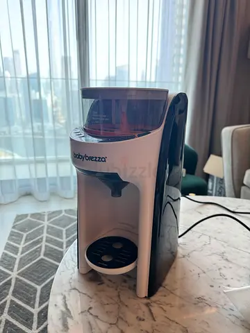 Baby Brezza Formula Pro - Automatic Formula Maker (Barely Used)