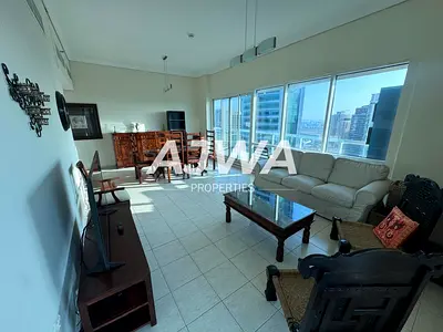 Spacious 3 BHK | High Floor | Close DMCC Metro