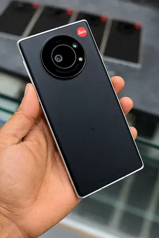 Leica Leitz Phone 1  [Japan brand ] 12GB 256GB 5000Mah battery