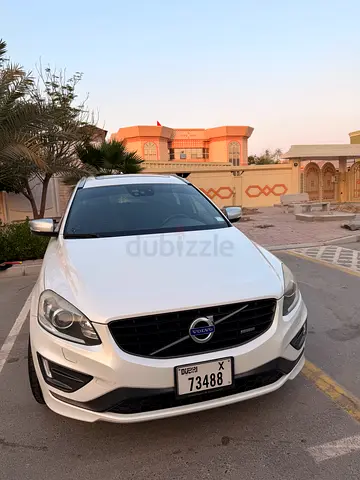 Volvo XC 60 T5 R-Design | Well Maintained | No Accidents History | GCC Specs