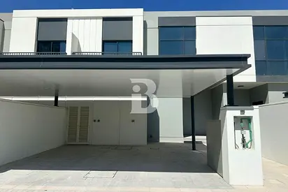 Single Row I Prime location I Vastu | Upgraded