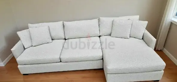Selling Cratebarrel Lounge deep L shape sofa