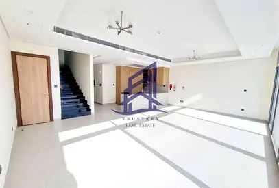 Hot Deal 5BR Villa | Huge Space | 180° Views | Calm Environment | Maid Room