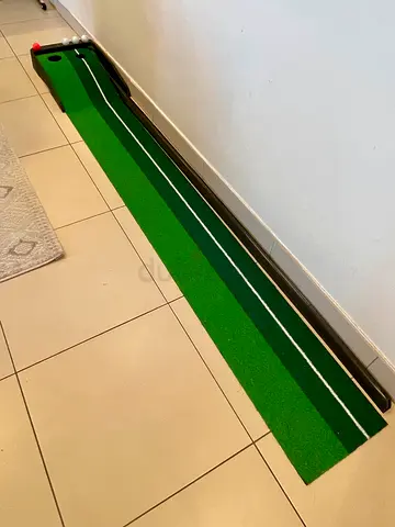 Indoor Golf Practise Putting Green