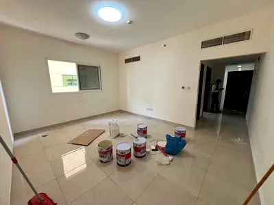 باركن مجاني مع تامين شيك لايصرف موقع مميز وحيوي قريب من كل الخدمات وقريب من مخرج دبي