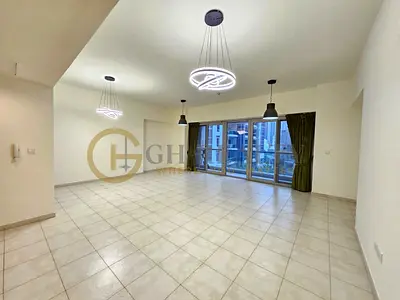 Executive Studio | Vacant | Spacious |