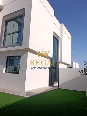 Luxury 4BR | Exclusive Living | Massive Villa | POOL VIEW