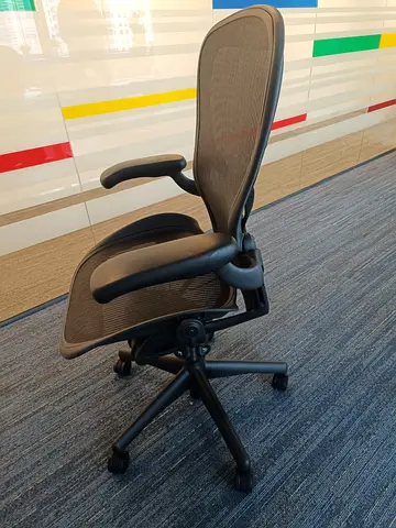 Herman Miller size c Ergonomic mesh office chair — comfortable, used