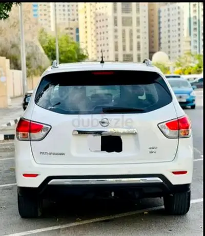 Nissan Pathfinder SV 2016