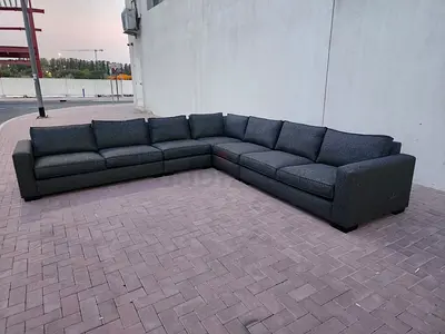 Elegant Sectional Sofa – كنبة مقطعية أنيقة