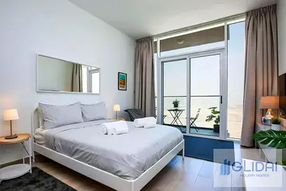 Studio with Marina Skyline View | Bills Included