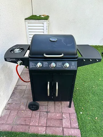 Brand new barbecue