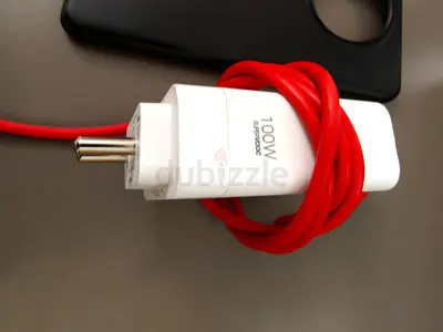 Selling my OnePlus 11 (16GB RAM, 256GB ROM, international version) with 100w supervooc charger