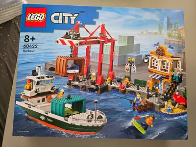 LEGO HARBOUR BRAND NEW STILL IN ORIGINAL PACKE SET #604222