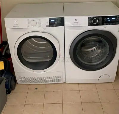 Free delivery Electrolux latest version 10 kg Washer and 8 kg Dryer Set