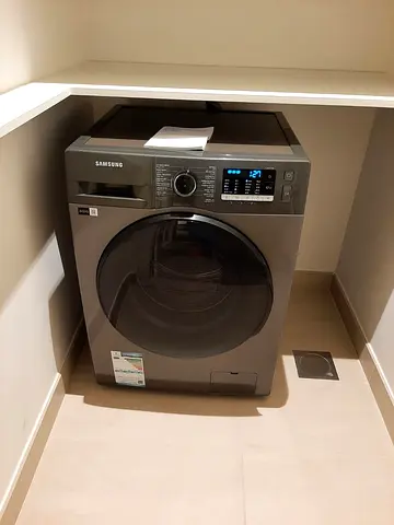 Samsung washer dryer combo brand new just out off box no have used 8/6