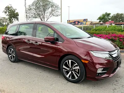 Honda Odyssey Touring 2019 GCC Specs First owner Accident free Original paint