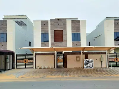 Furnished villa for rent (ground floor + 2 roofs) 6 master bedrooms in Al Yasmin area.