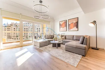 FULLY FURNISHED | UPGRADED APARTMENT | HUGE