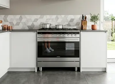 Siemens Iq100 5 burner cooking Range 90x60 stove  112 L - MODEL Hg73G8357M, SilverMin