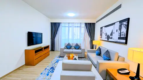 2 BHK |•| FULLY FURNISHED |•| ALL BILLS INCLUDED |•| ALL AMENITIES |•| LUXURY APARTMENT