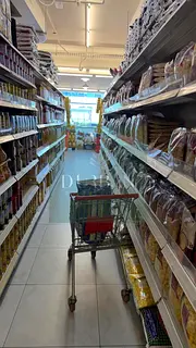 Supermarket for rent in Karama