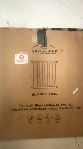 Auto Close Safety Baby Gate