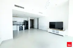 Spacious 1 Bed | Unfurnished | Rented