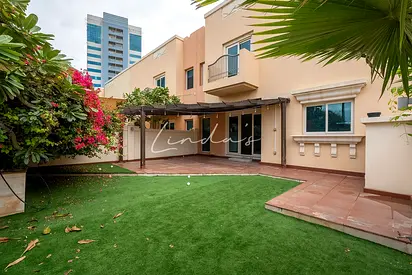 Elegant Upgraded 4BR Villa | Landscaped Garden