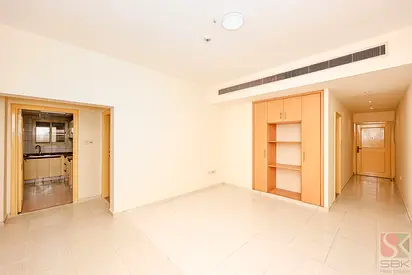 One Month Rent Free-Spacious 1 BR