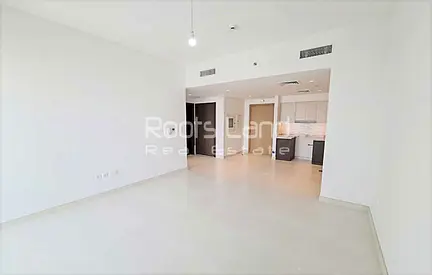 Golf Course View | Modern Apartment | Tenanted