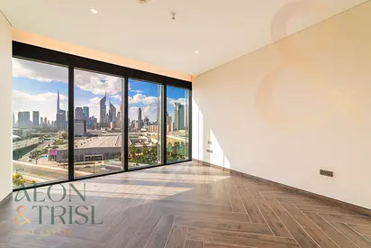 Luxury 2 Bedroom Apartment with Burj Khalifa View