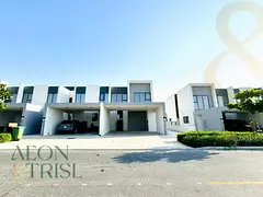 La Rosa 6 | Single Row | Big Plot | Near Park