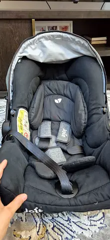 Joie Infant Car Seat in Excellent Condition