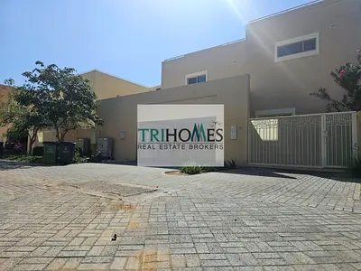 W Pool - 4BRs Villa in Al Raha Gardens, Khalifa City