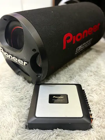 Pioneer Basstube TS-WX305T 12 1300W with Pioneer Amplifier GM-D9500F 800W for Sale