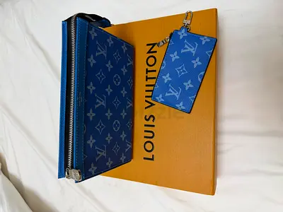 Louis Vuitton clutch bag/chest bag new