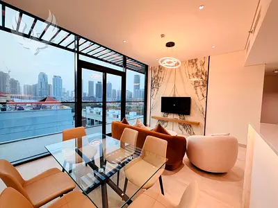 Brand New | Spacious | Garden View