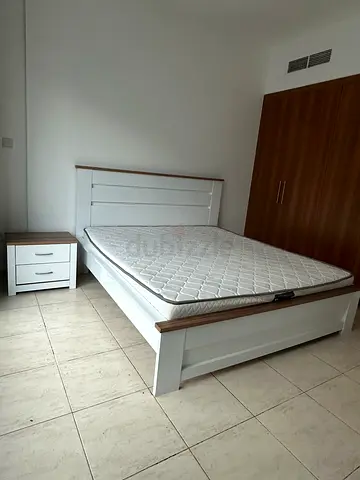 Private room for working lady