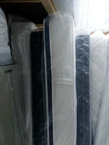 Brand New Top pillow memory foam spring mattress king size 180cm 200cm available